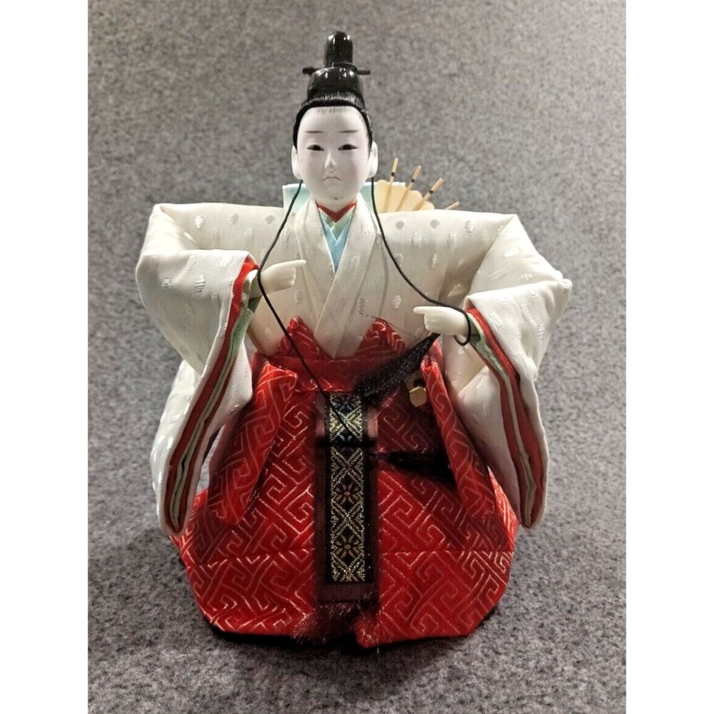 Beautiful Vintage Japanese Hina Doll White/Red Robe